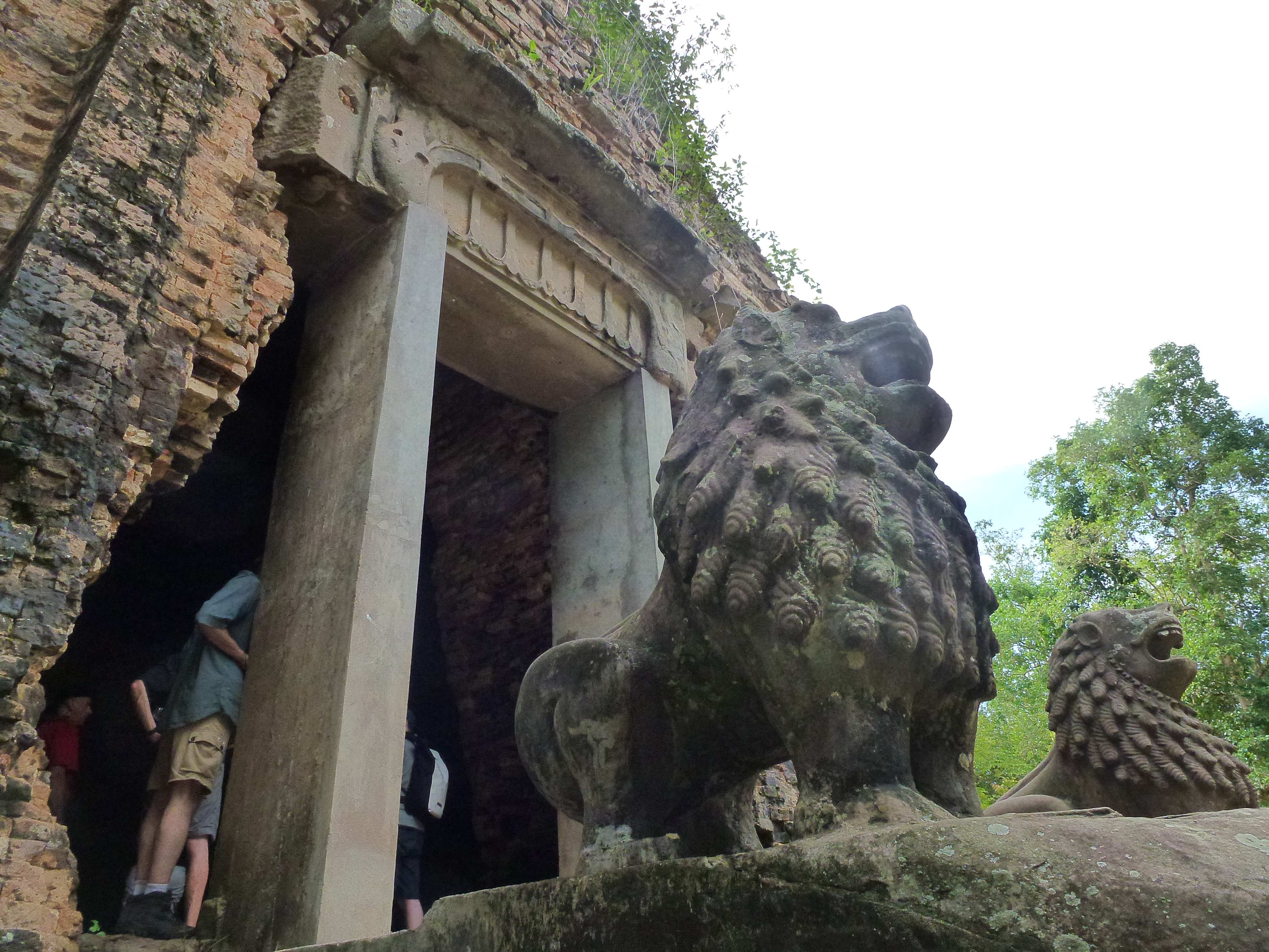 attraction-Lion Temple Group 4.jpg